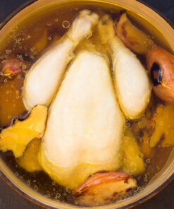 Hähnchen im Kochtopf (c) asiastreetfood.com