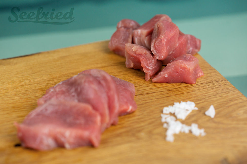 Schweinefilet in Würfel geschnitten