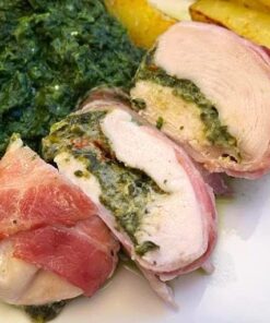 Haehnchenbrust im Speckmantel mit Spinat und Kartoffeln (c) comakochen_de