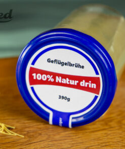 Geflügelbrühe im Glas